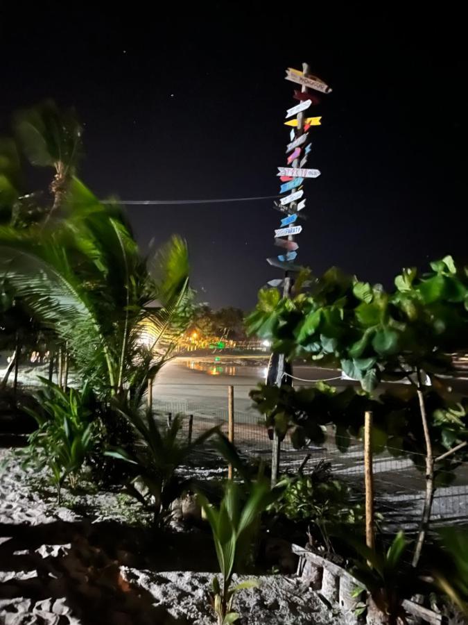 Vila Dos Gnomos Paraiso Mistico Pe Na Areia Ilhéus Exteriér fotografie